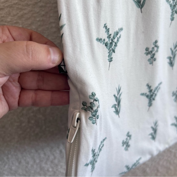 Kyte Baby Sleepsack Bamboo Wearable Blanket Soft‎ White Green TOG 0.5 Size Small - Picture 8 of 11